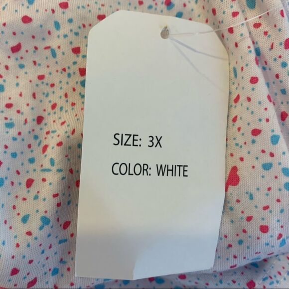 On Fire Lips Splatter Paint Ruched Side Tee Size 3X - Picture 9 of 10